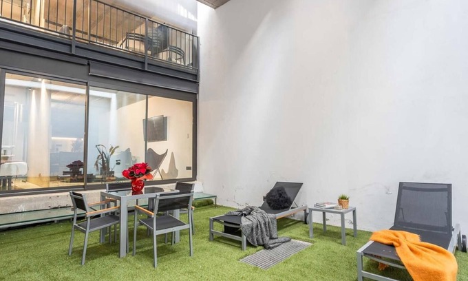 Sant Gervasi Apartment | My Space Barcelona Apart. with shared terrace in Sant Gervasi per months