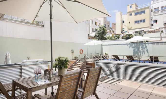 la Vila de Gracia Apartment | My Space Barcelona Loft for temporary rentals with terrace and swimming pool