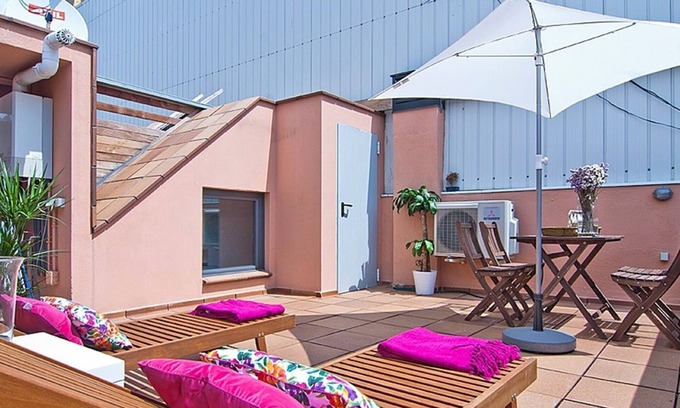 la Vila de Gracia Apartment | My Space Barcelona penthouse in Gràcia with terrace and pool for 6 pax