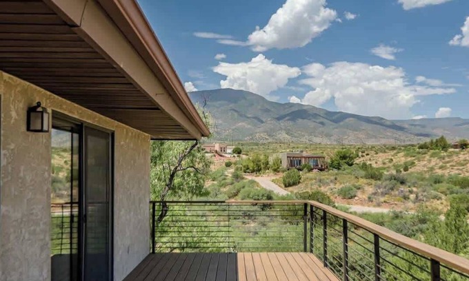Cottonwood-Verde Village House | Myrinn – Escape w/Amazing View, Patio & BBQ Grill
