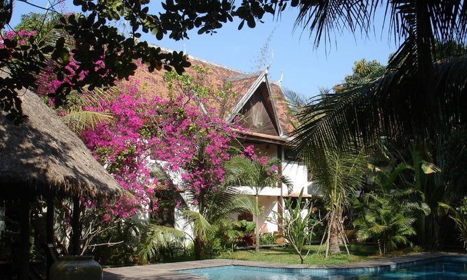 Siem Reap Apartment | Mysteres d'Angkor your lodge with swimming pool in the heart of a large tropical garden ..