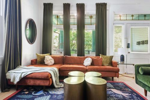 Midtown Apartment | Mystique