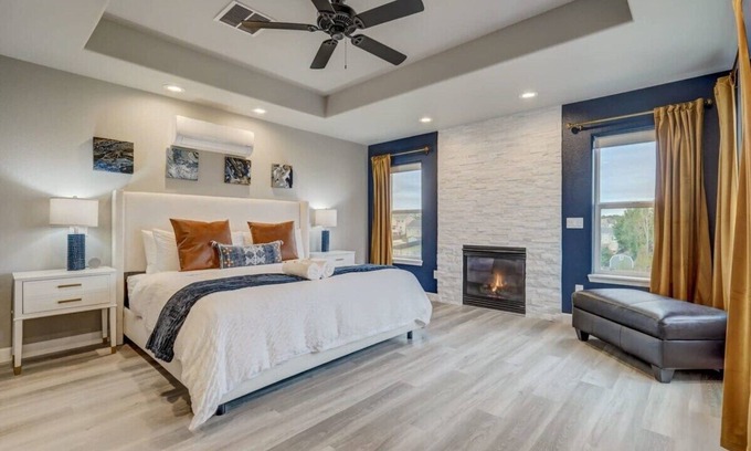 Northeast Colorado Springs House | Mystique Villa! Gym, Pool Table, BBQ