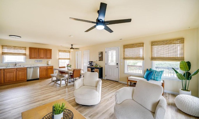 Nags Head House | Nags Head Vacation Rental with Hot Tub Near Beach!