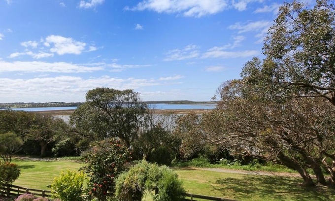 Lake Tyers Beach House | Nakarra