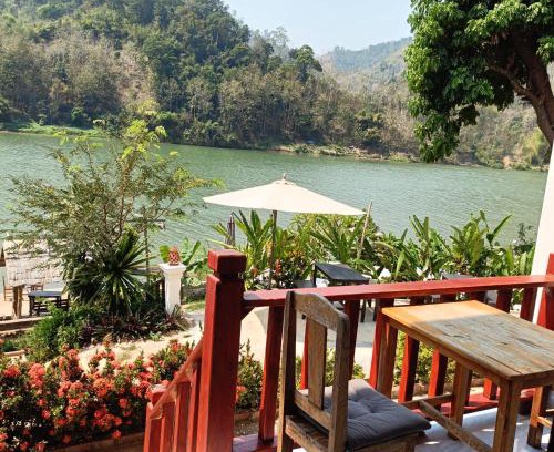 Nong Khiaw Hotel | Nam ou view villa