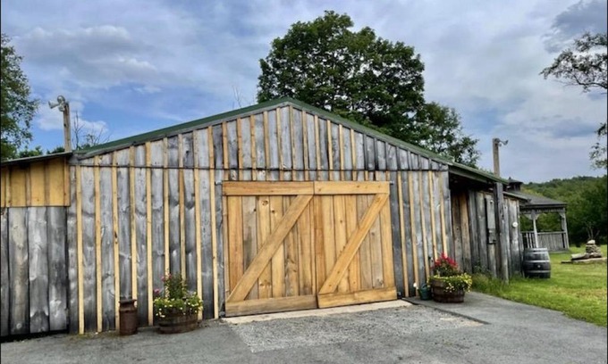 Livingston Manor House | Namaste Catskill - Get Away From it All!