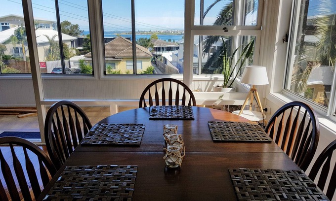 Austinmer House | Nan's Cottage on the Coast