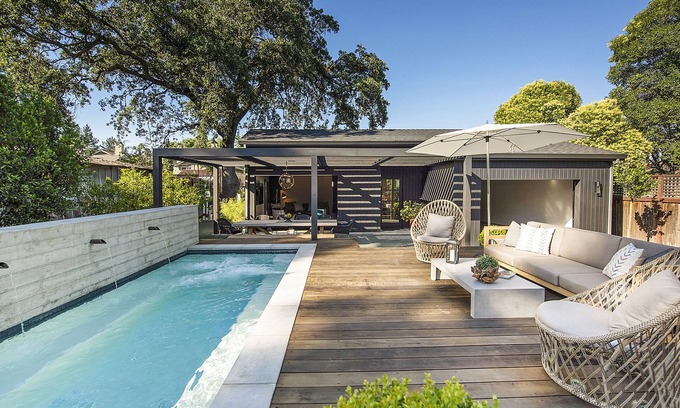 St. Helena House | Napa Valley: St Helena Designer Home & Guest House + Spool + Peloton Bike/Treadn