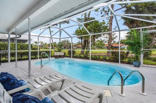 Central Naples House | Naples Golf Front Lux Pool Home