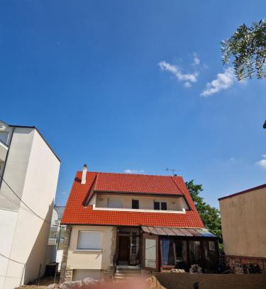Palaiseau Apartment | Narayani Home