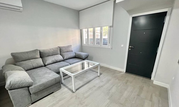 Distrito Noroeste Condo | Narbonne Writer Apartment NO PETS - NO PETS