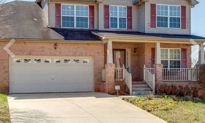Antioch House | Nashville's Glory Land Bash of Music City. 6 miles from Nashville airport.