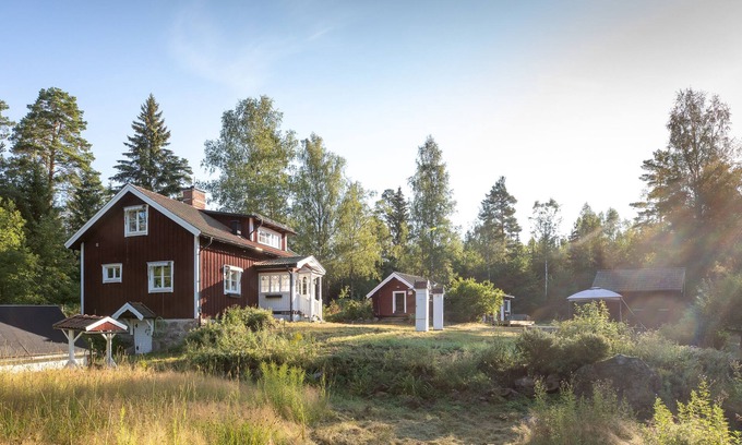 Osterfarnebo Cabin | Natural idyll by the national park - wooden house with fireplace, sauna, secluded location + lots of space