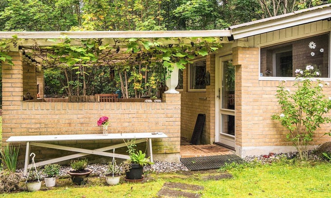 Ans House | Nature Cottage with Terrace by Gudena