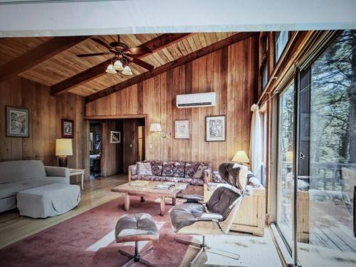 Wellfleet House | Nature Lover's Nest