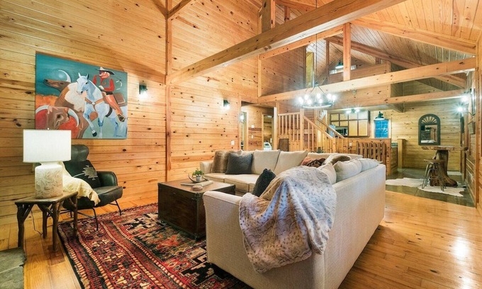 Eureka Springs House | Nature Retreat-Explore 8 Acres-Private Getaway