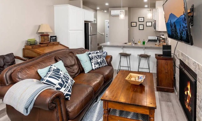 Larkspur House | Nature's Best Townhome