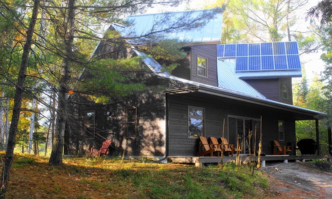 Trent Lakes House | Nature's Embrace: Your Private Retreat