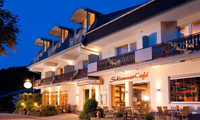 Meerfeld Hotel | NaturPur Hotel Maarblick