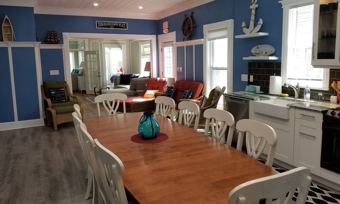 Lake Geneva Apartment | Nautical Cottage on Geneva St. is truly located downtown Lake Geneva, WI