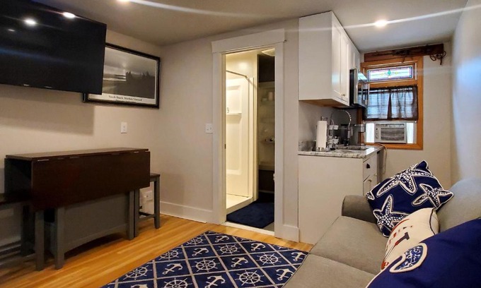 East Chop Hotel | Nautical Daze- Studio