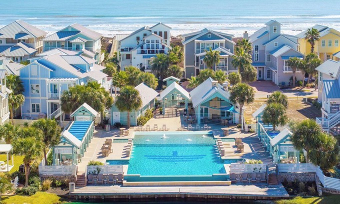 Cinnamon Shore Condo | Nautical Launch TC 1207