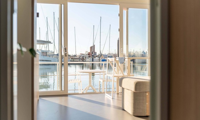 Rimini House | Nautilus 9 - Nomastay House BoatsHouse Boats