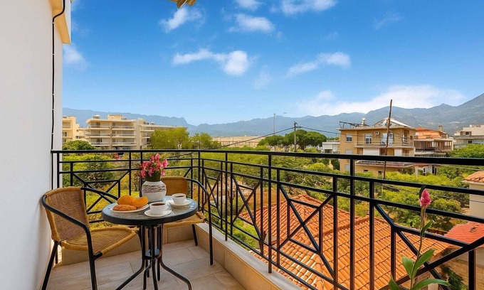 Kalamata House | Navarinou Summer Nest - Seabliss Getaway
