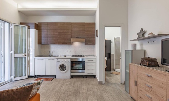 Giardini Naxos Apartment | Naxos Bay Flat with Terrace 50 meters from the Sea