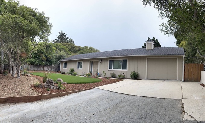 Monterey House | Near Beaches, Parks, Aquarium, Wharf, Pebble Bch,Pacific Grove & Carmel