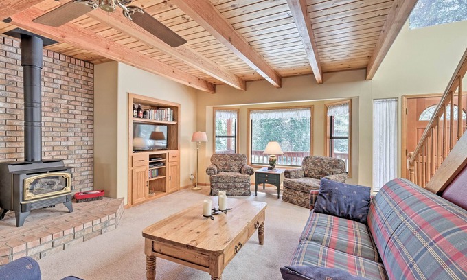 Glencoe Cabin | Near Bear Valley: Peaceful Arnold Home w/Hot Tub