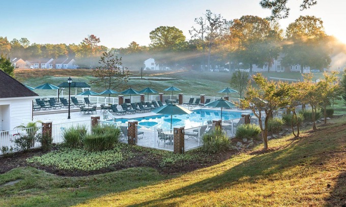 Williamsburg Resort | Near Coloinal Williamsburg - Patriots' Place - 2 bedroom deluxe lockoff