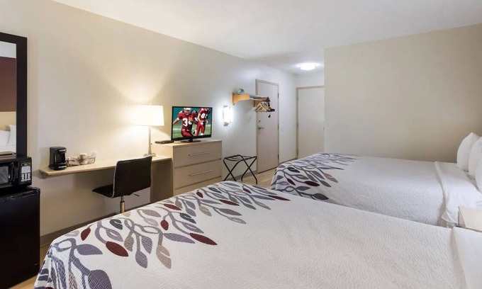 Pittsburg House | Near Cumberland Star Riverboat! Pet-friendly Property with Free Parking Onsite!