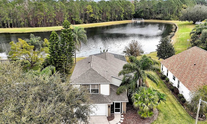 Southchase House | Near Disney & Universal: Family Retreat in Orlando