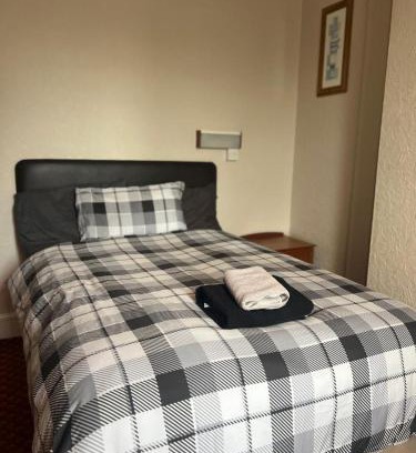 Beeston Hotel | Near Hylands hotel family room