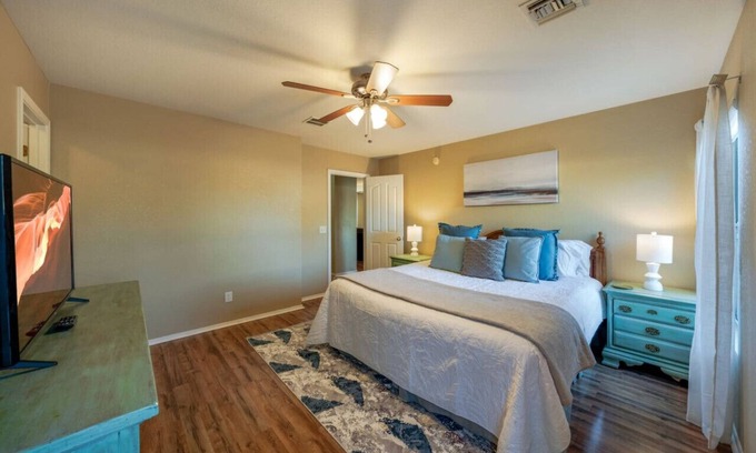 Tucson House | Near Kino/3BR & 2BA/Outdoor Living/Fenced