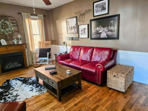 Murphy House | Near Murphy River Walk Historic Downtown Home!