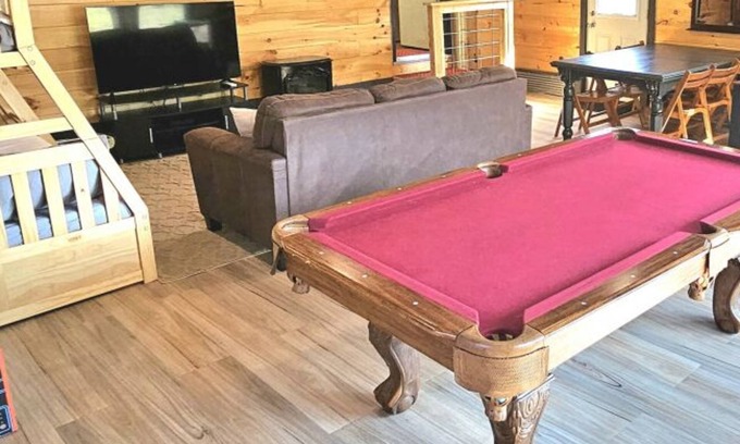Laurelville House | Near Top Trails | HotTub, GameRoom, Playset, Piano