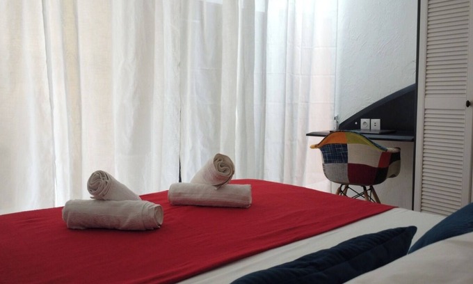Grand-Bourg Condo | Need a very romantic break ? Welcome to The Kanmpo !