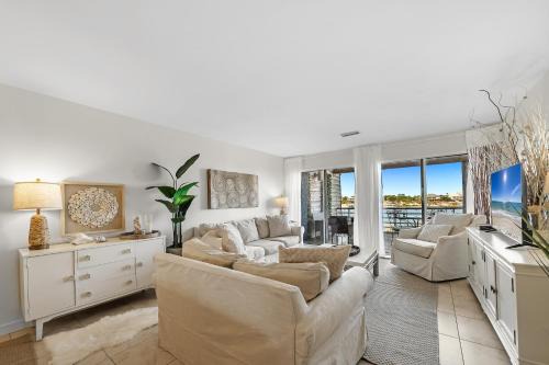 Ono Island House | Needle Rush Point Unit E32