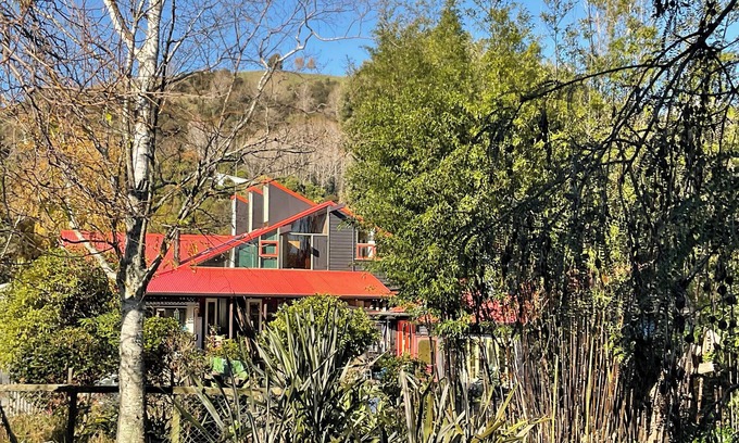 Nelson South House | Nelson Heritage Home/sleeps 7