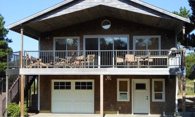 Neskowin House | Neskowin Village Beach House 2 Blocks to Beach Access- Pet Friendly-Fire Pit