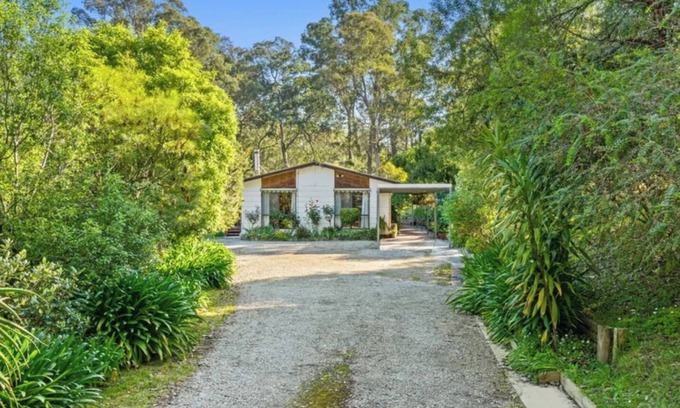 Tyers Cottage | Nestle in Boulton - Old Style Cottage in a secluded location