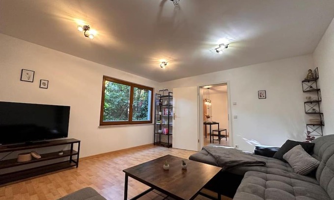 Leutewitz Apartment | NEU* 4+1 Personen, Zentrumsnah,EBK, Stellplatz