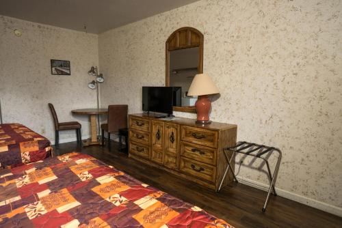 Lakehead-Lakeshore Hotel | Neu Lodge Motel