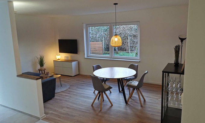 Schweich Apartment | Neue Ferienwohnung im Herzen Schweichs - mit Großem Garten und Ruhiger Terrasse