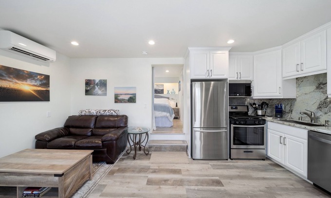 Lake Arrowhead Apartment | New 1-Bdrm Apartment Suite - Pet-Friendly Cozy Mountain Escape Near Trail & Lake