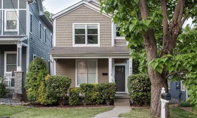 Hope Gardens House | NEW 2 Bedr Downtown Nash Home w/5 Star Host! 5 Minutes from Broadway
