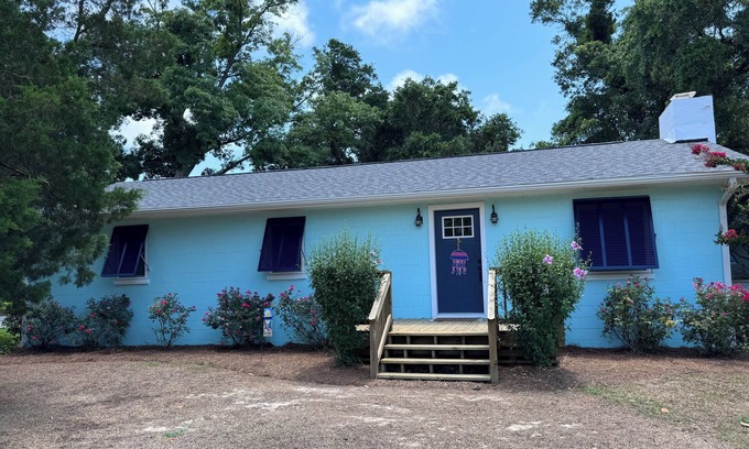 Cape Carteret House | NEW 2024 in ground pool!nHouse near Emerald Isle